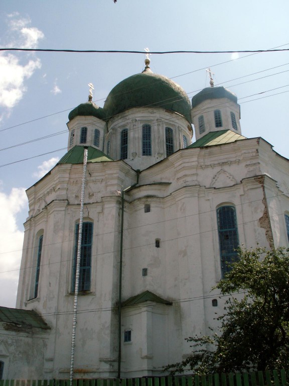 Кафедральный собор Успения Пресвятой Богородицы, Новгород-Северский (Новгород-Северский район, Украина, Черниговская область). фасады