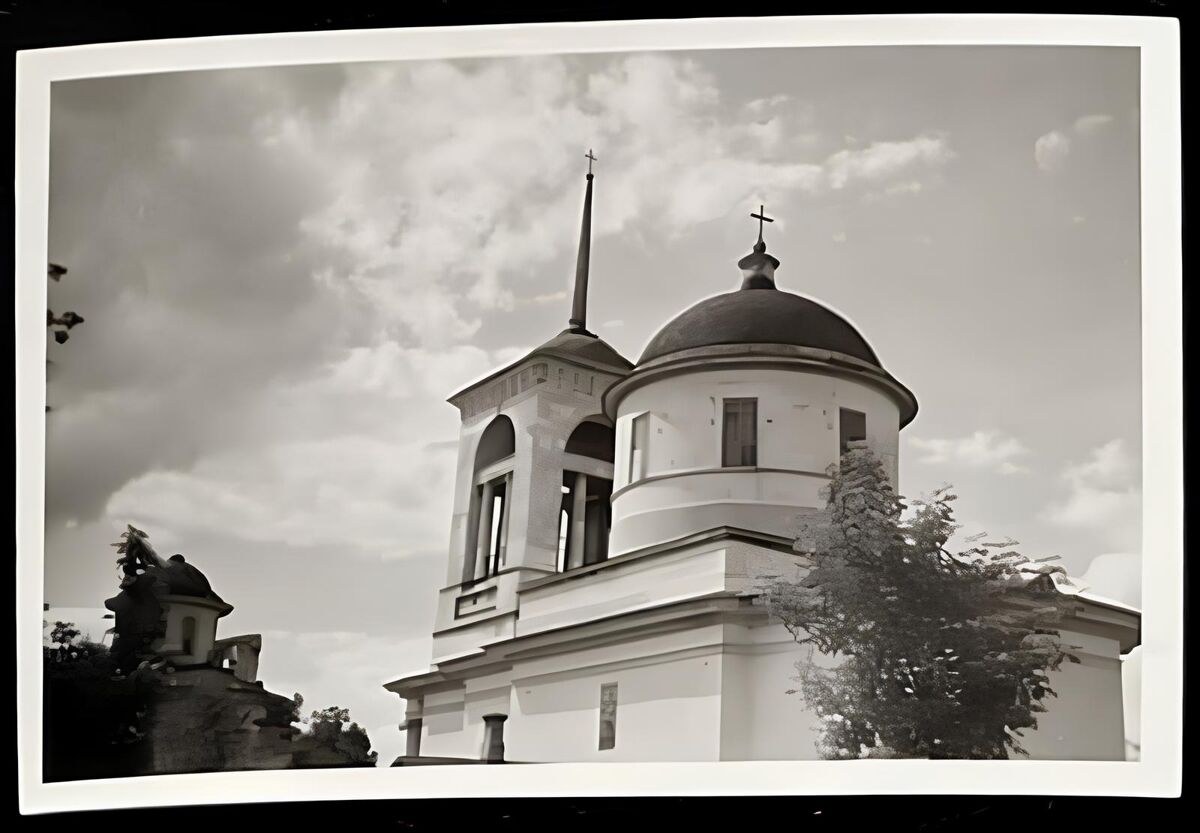 Церковь Троицы Живоначальной, Нежин (Нежинский район, Украина, Черниговская область). архивная фотография, Фото 1942 г. с аукциона e-bay.de