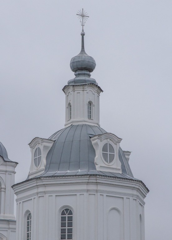 Церковь Николая Чудотворца, Алексин (Алексинский район и пос. Новогуровский, Тульская область). архитектурные детали, Завершение основного объема