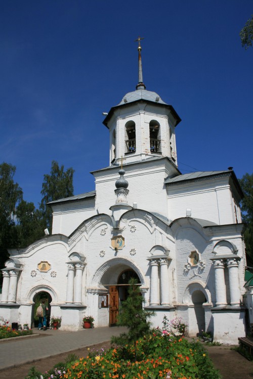 Церковь Троицы Живоначальной, Слободской (Слободской район, Кировская область). фасады
