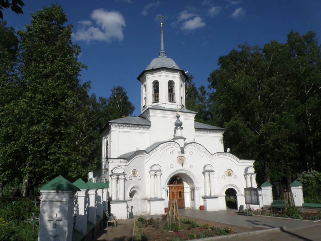 Церковь Троицы Живоначальной, Слободской (Слободской район, Кировская область). фасады