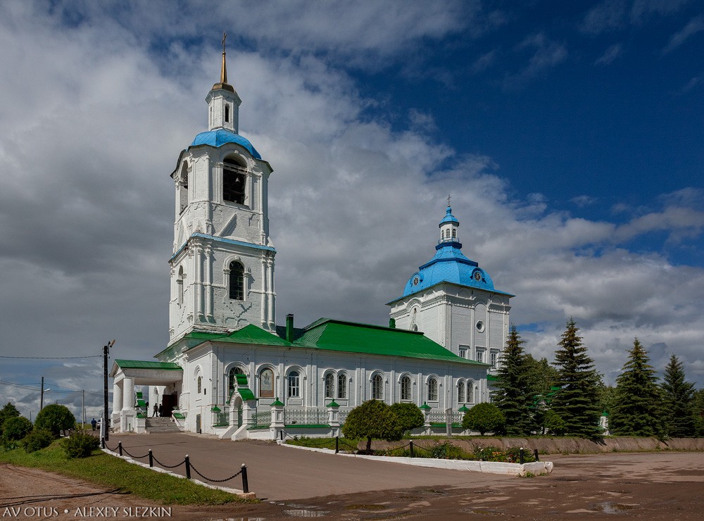 Быстрица. Церковь Троицы Живоначальной. фасады