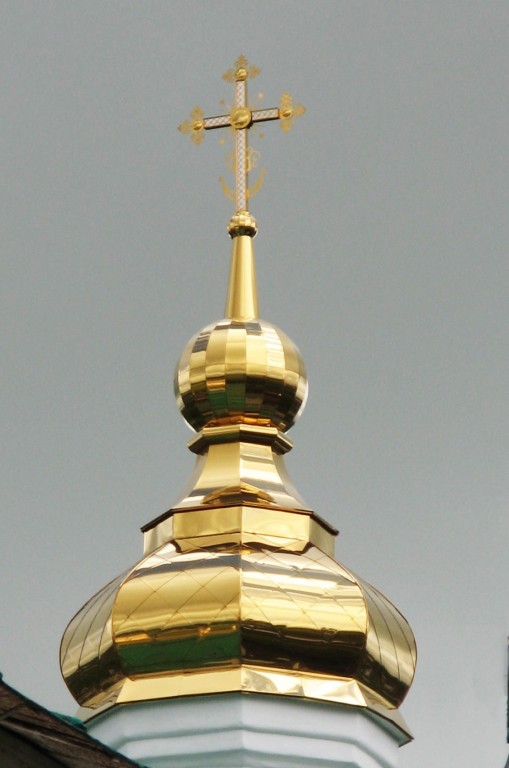 Церковь Троицы Живоначальной, Кстинино (Кирово-Чепецкий район, Кировская область). архитектурные детали, Завершение основного объема храма