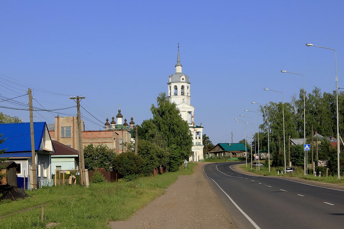 Церковь Троицы Живоначальной, Кстинино (Кирово-Чепецкий район, Кировская область). фасады