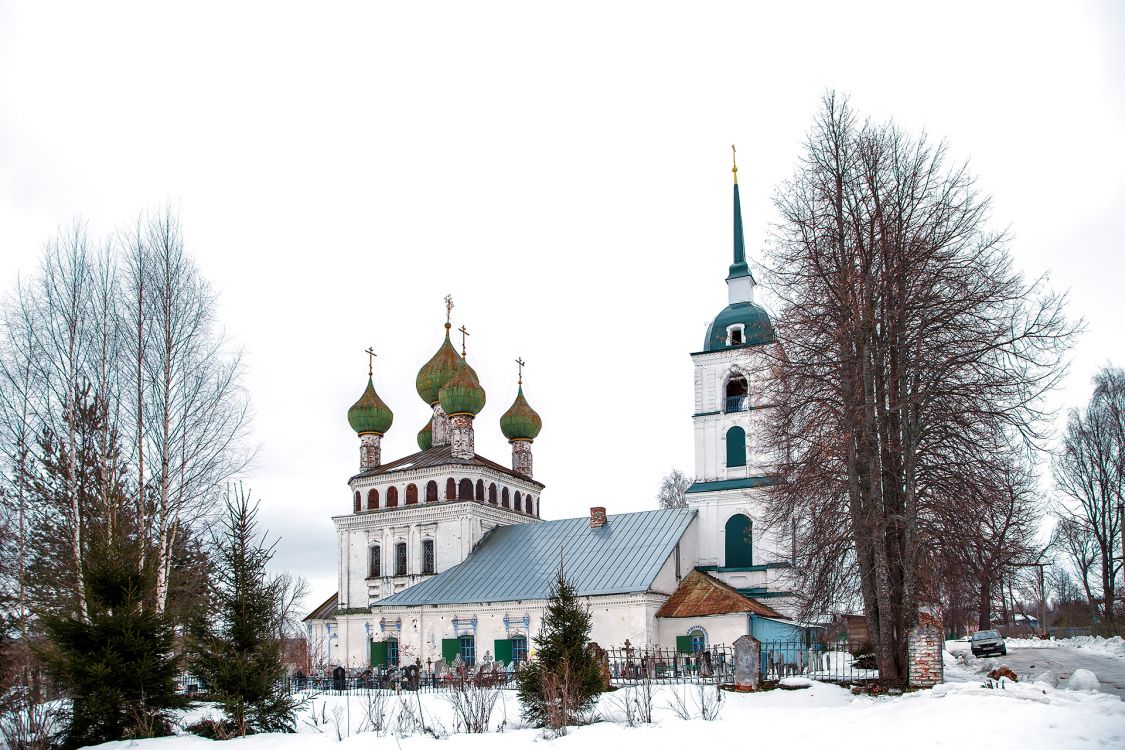 Церковь Троицы Живоначальной, Новое (Некрасовский район, Ярославская область). архитектурные детали