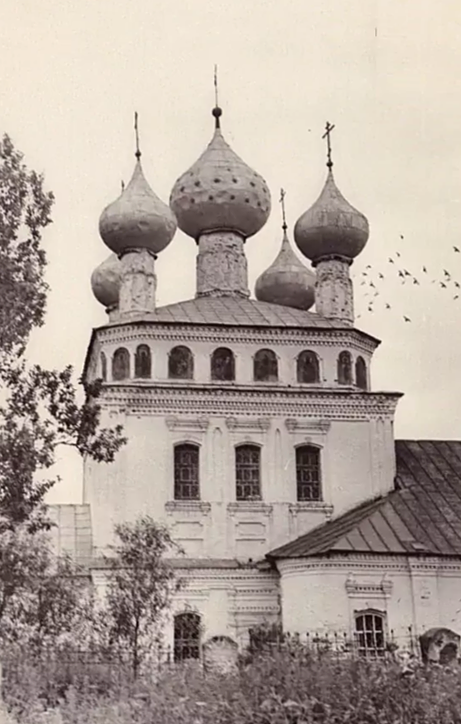 Церковь Троицы Живоначальной, Новое (Некрасовский район, Ярославская область). архивная фотография, 1920-1922 г. С сайта: Pastvu.com