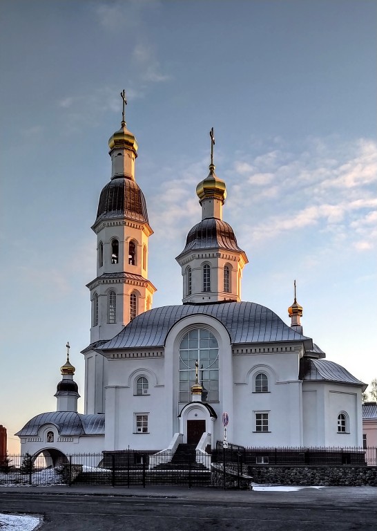 Церковь Успения Пресвятой Богородицы (новая), Архангельск (Архангельск, город, Архангельская область). фасады