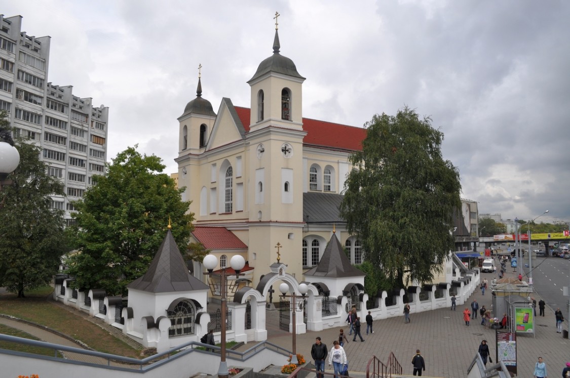 Минск. Собор Петра и Павла. фасады