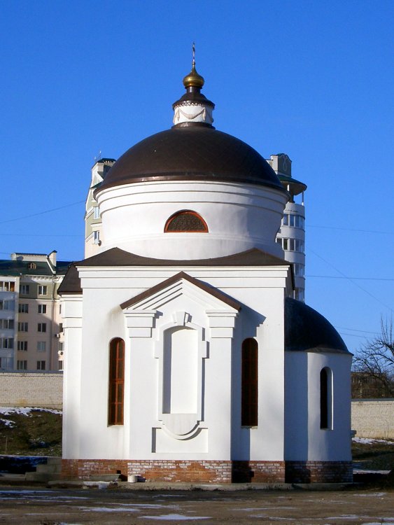 Успенский мужской монастырь. Часовня Александра Невского, Орёл (Орёл, город, Орловская область). общий вид в ландшафте, Часовня на территории монастыря.
