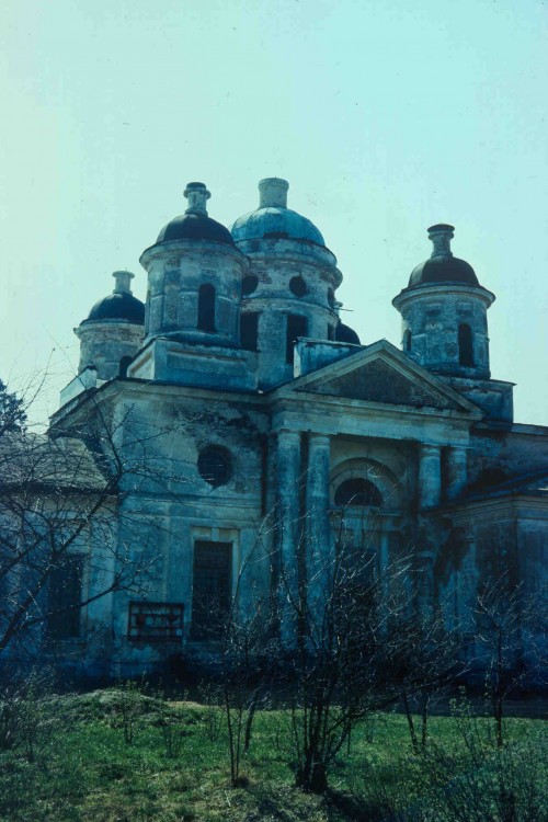 Емельяново. Церковь Николая Чудотворца. фасады, 1994