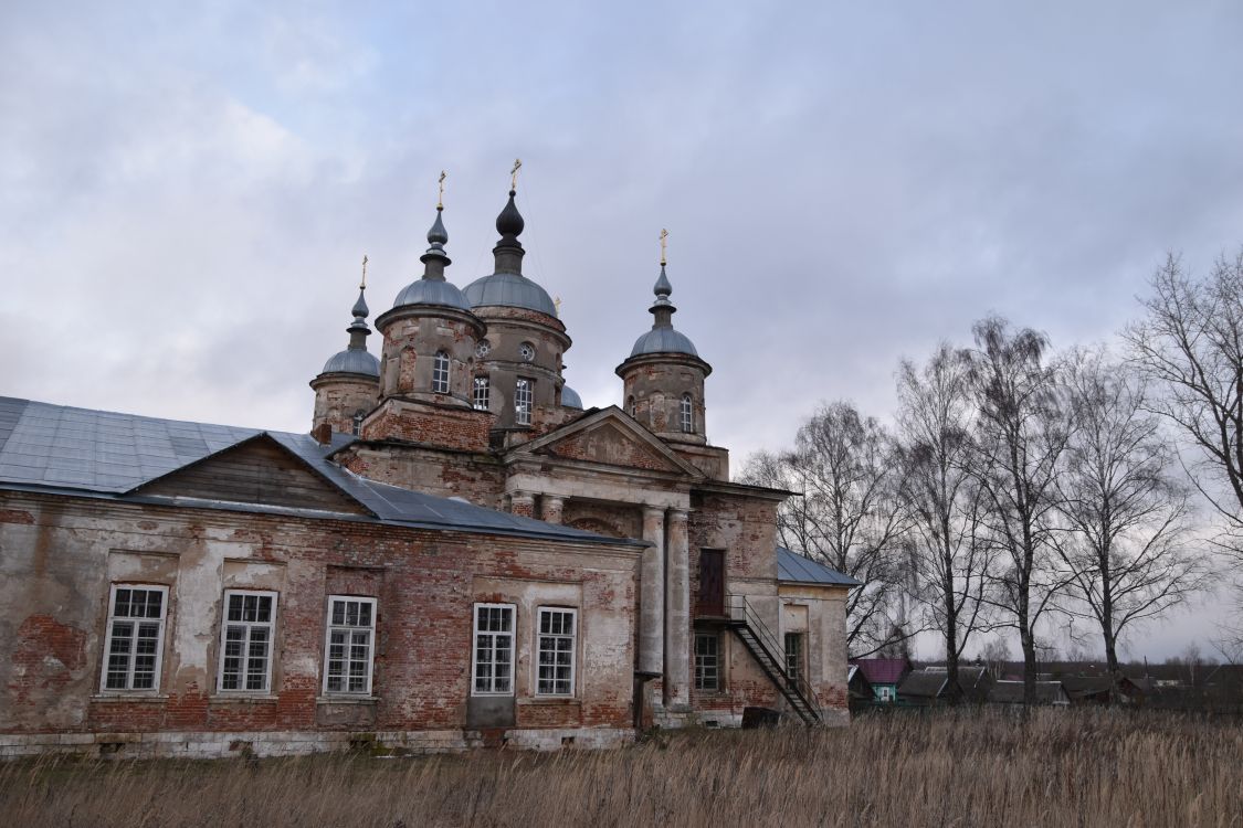 Церковь Николая Чудотворца, Емельяново (Старицкий район, Тверская область). фасады, Никольская церковь