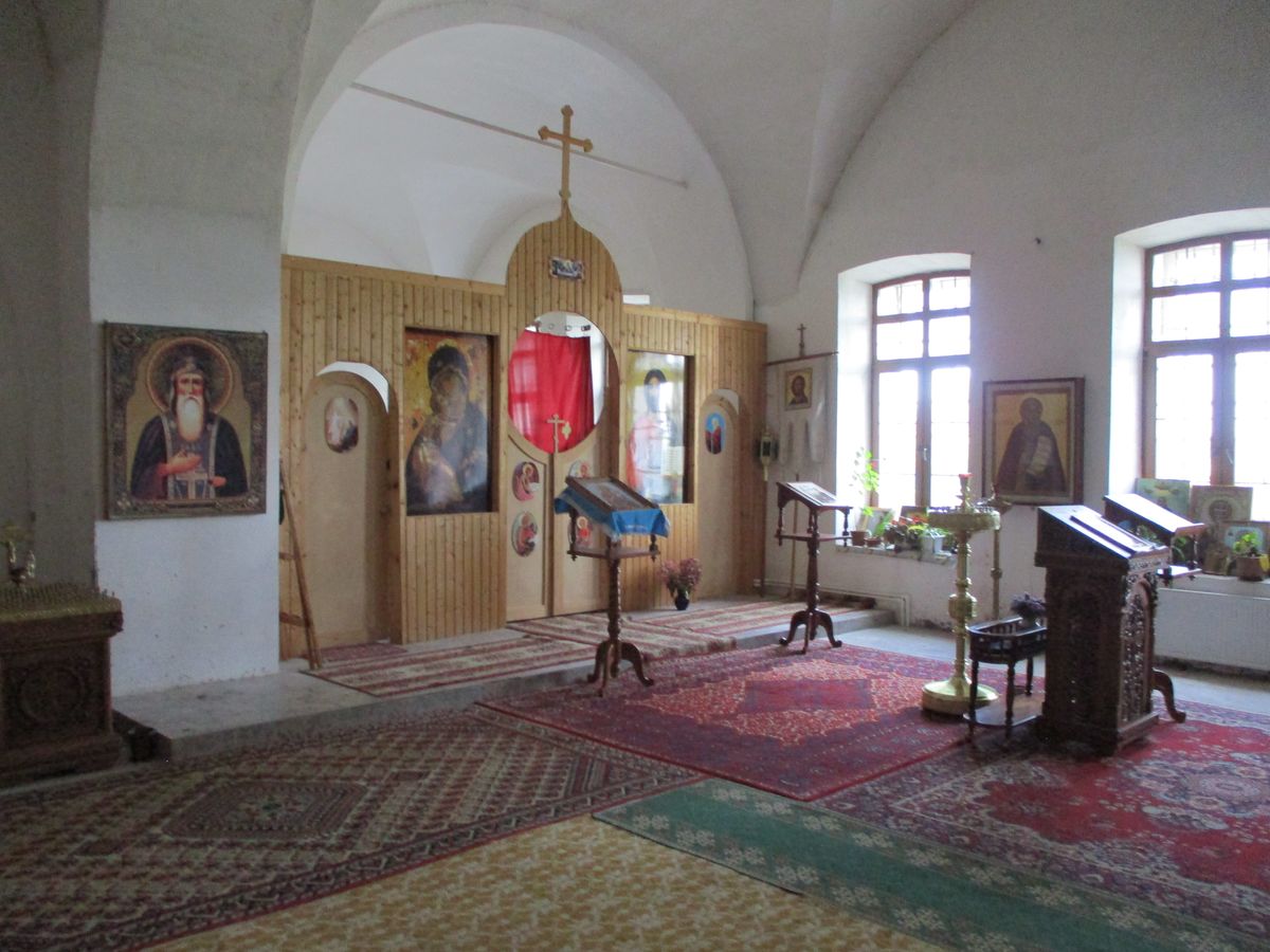 Церковь Николая Чудотворца, Емельяново (Старицкий район, Тверская область). интерьер и убранство