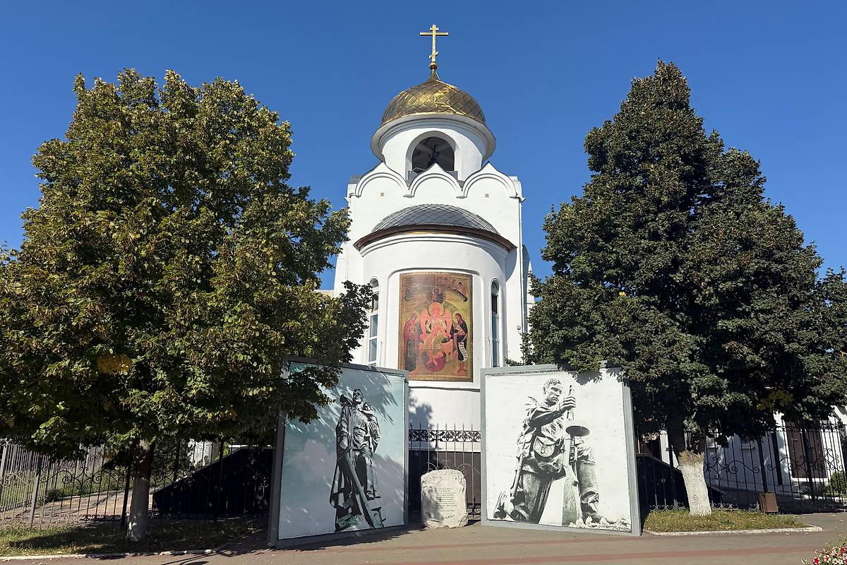 фасады. Церковь Александра Невского в память защитников Орла в 1941 году, Орёл (Орёл, город, Орловская область)