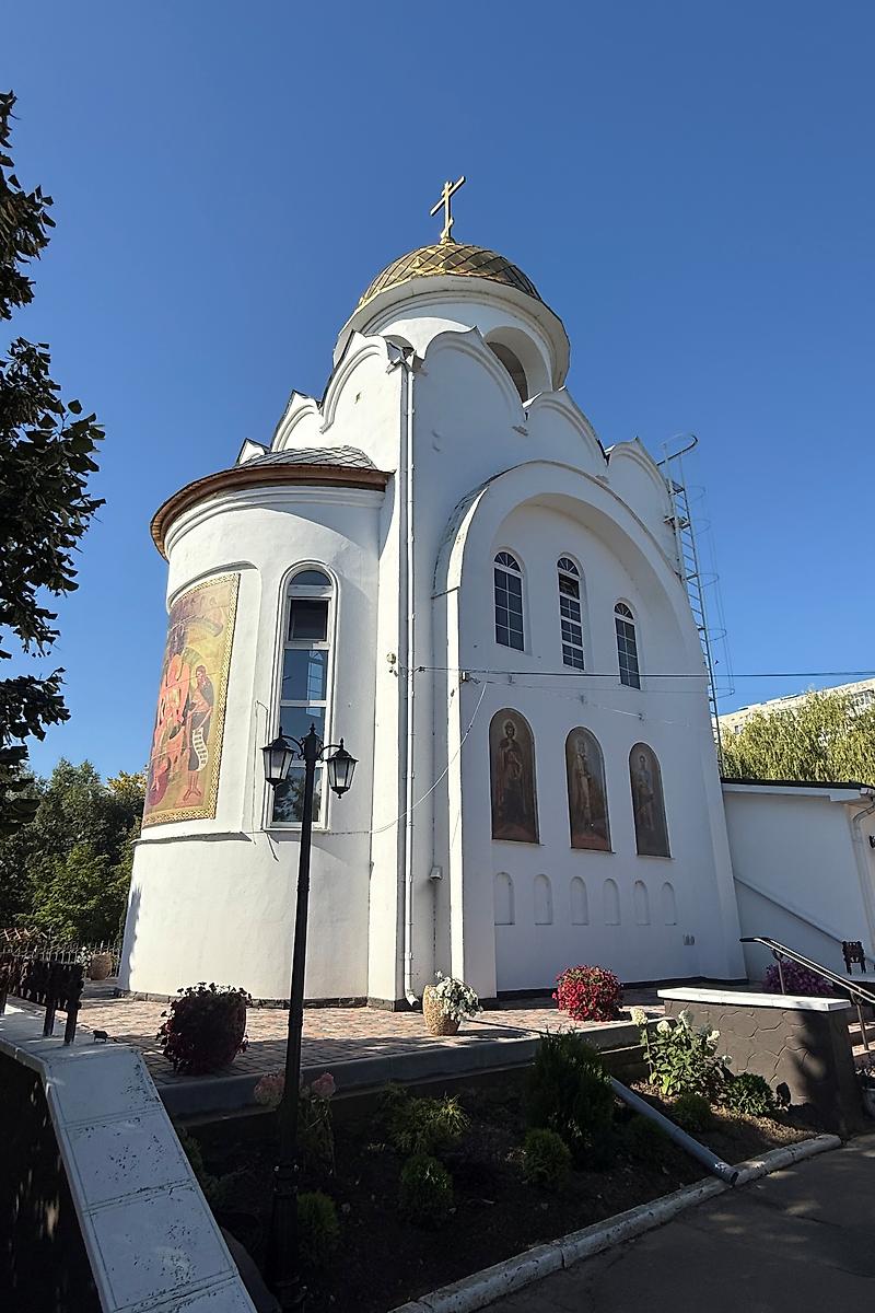 фасады. Церковь Александра Невского в память защитников Орла в 1941 году, Орёл (Орёл, город, Орловская область)
