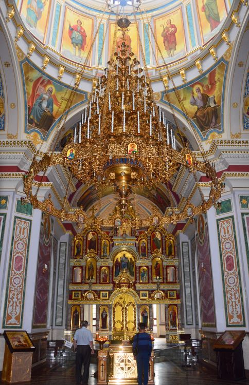 Кафедральный собор Александра Невского (новый), Симферополь (Симферополь, город, Республика Крым). интерьер и убранство