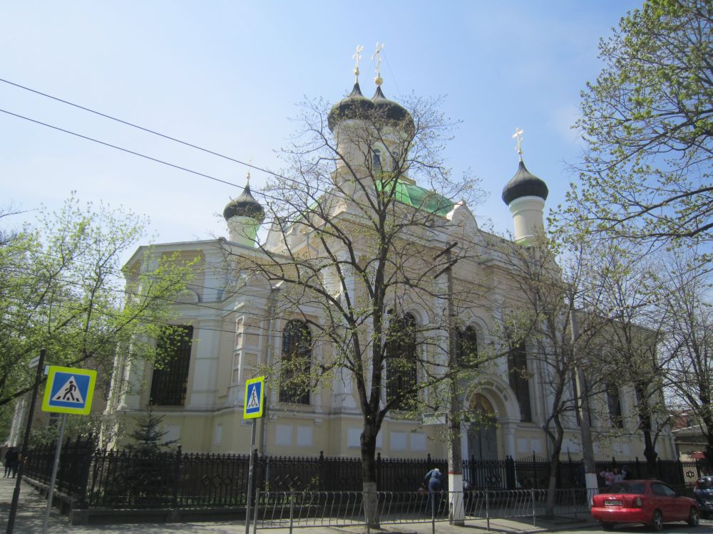 Церковь Трех Святителей, Симферополь (Симферополь, город, Республика Крым). документальные фотографии