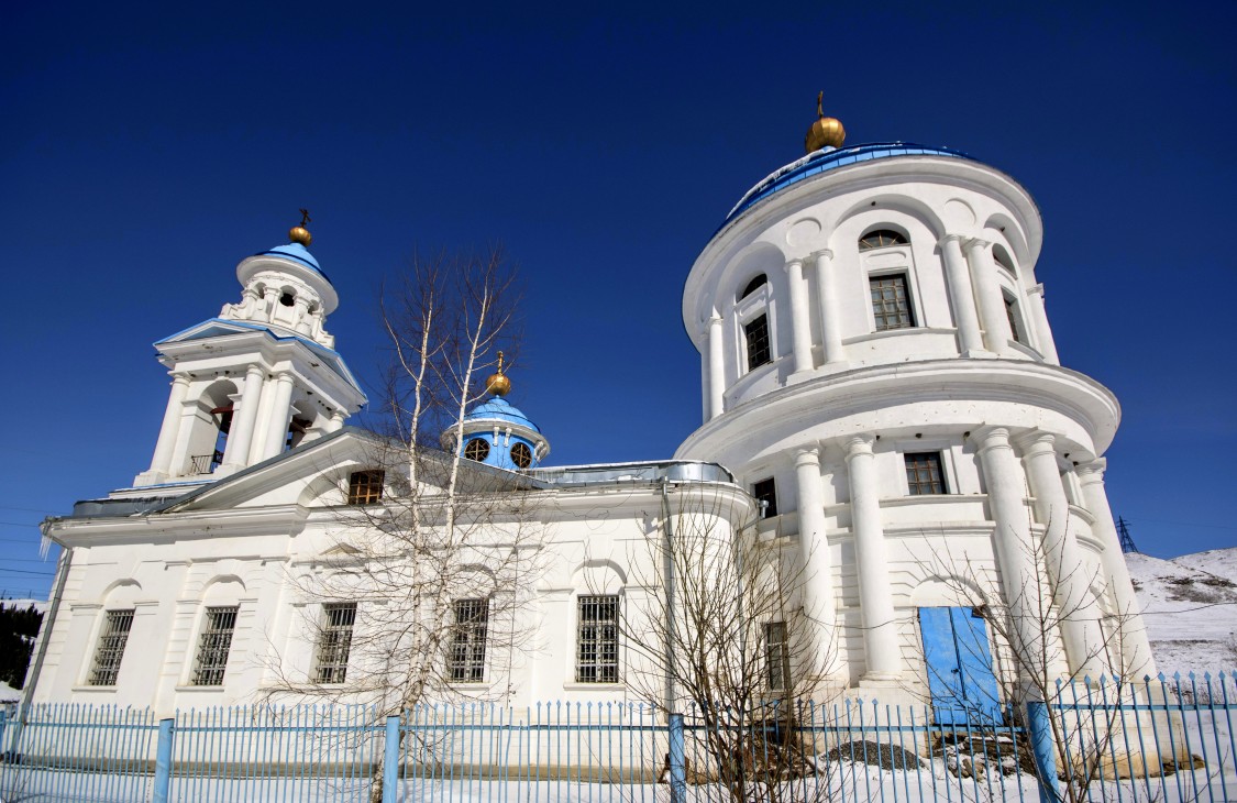 Миньяр. Церковь Введения во храм Пресвятой Богородицы. фасады