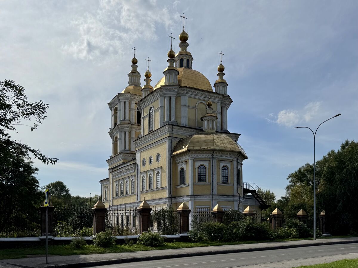 Преображения Господня, кафедральный собор, Новокузнецк (Новокузнецкий район и г. Новокузнецк, Кемеровская область). фасады, Вид с востока