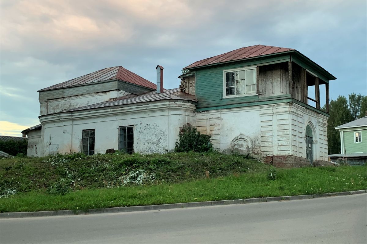 Церковь Рождества Пресвятой Богородицы (Георгия Победоносца), Белозерск (Белозерский район, Вологодская область). фасады