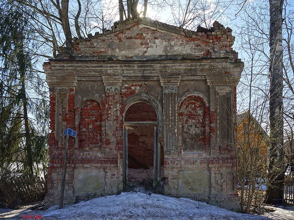 Неизвестная часовня, Радоли (Батецкий район, Новгородская область). фасады
