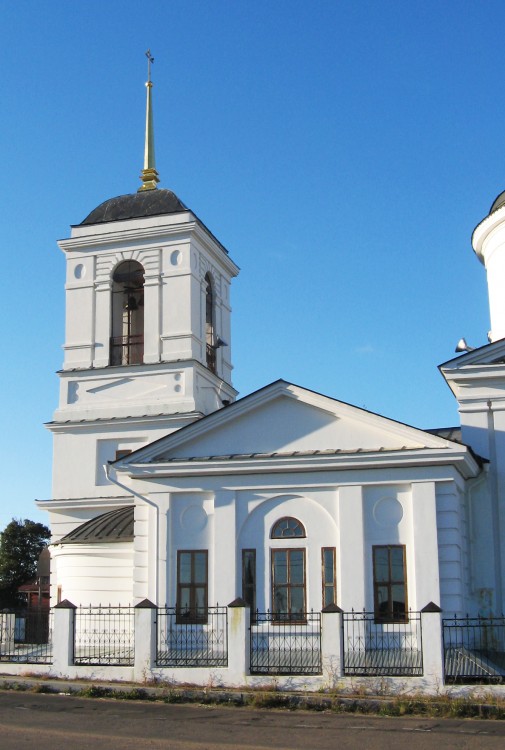Церковь Вознесения Господня, Ореховец (Дивеевский район, Нижегородская область). фасады, Колокольня и выступ трапезной с северной стороны
