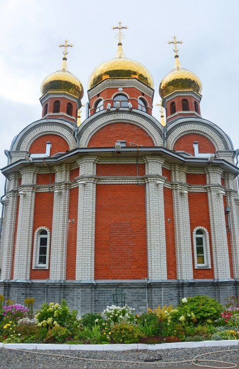 Вятка (Киров). Церковь Пантелеимона Целителя. фасады