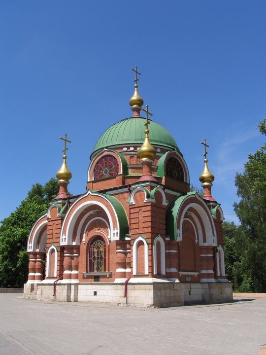 Липецк. Часовня Петра и Павла (новая). фасады