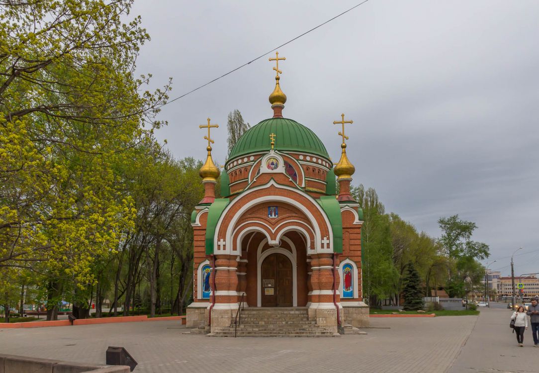 Липецк. Часовня Петра и Павла (новая). фасады