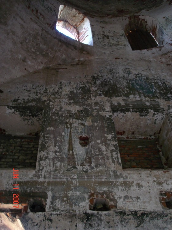 Зернилово. Церковь Воскресения Христова. интерьер и убранство, Одна из внутренних стен.