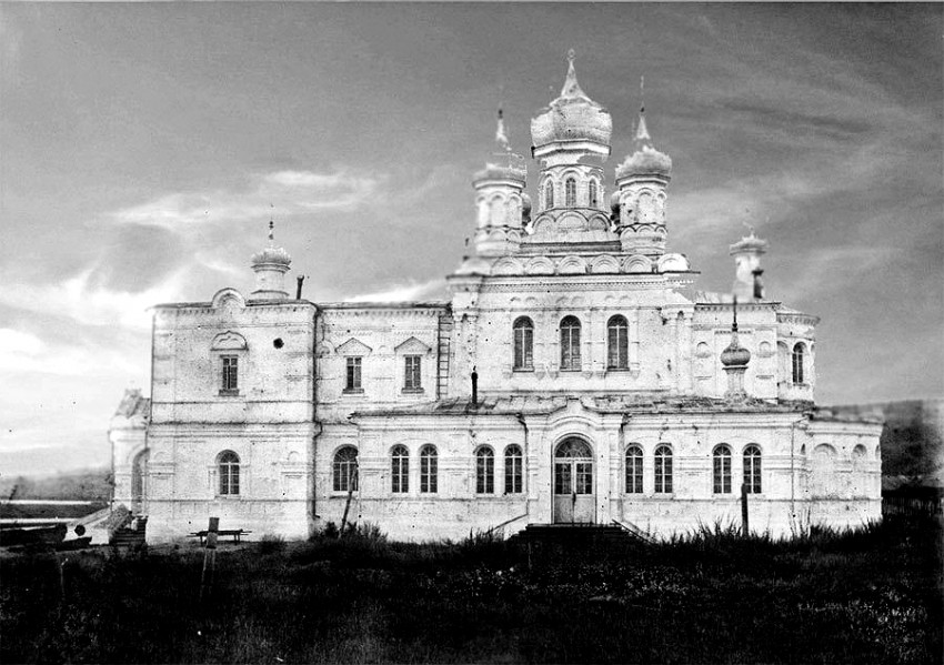 Собор Воскресения Христова, Верхоленск (Качугский район, Иркутская область). архивная фотография, 1913 год с сайта http://pribaikal.ru/obl-events/article/14076.html