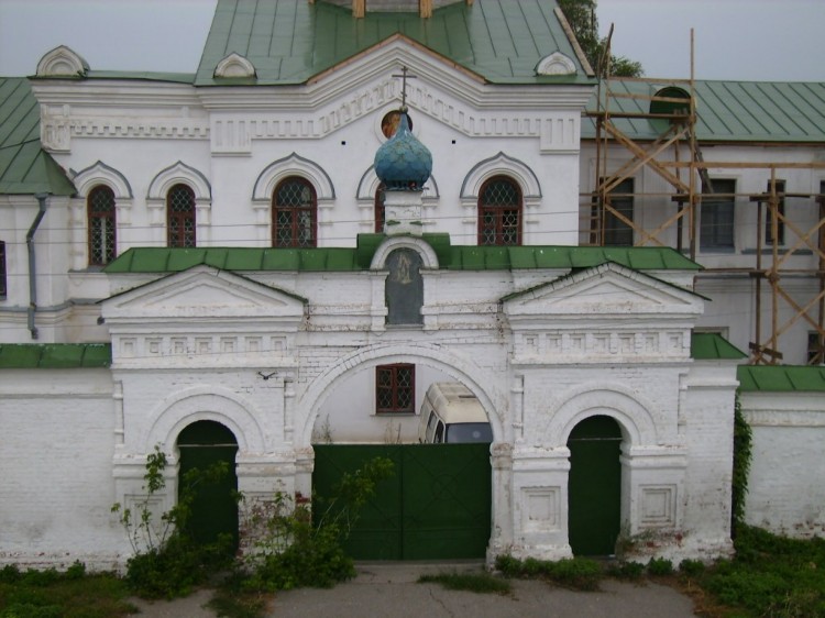 Спасо–Преображенский монастырь, Рязань (Рязань, город, Рязанская область). архитектурные детали, Ворота.  Вид  со  стороны  земляного  вала