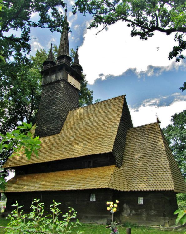 Церковь Михаила Архангела, Крайниково (Хустский район, Украина, Закарпатская область). фасады, вид с юго-востока