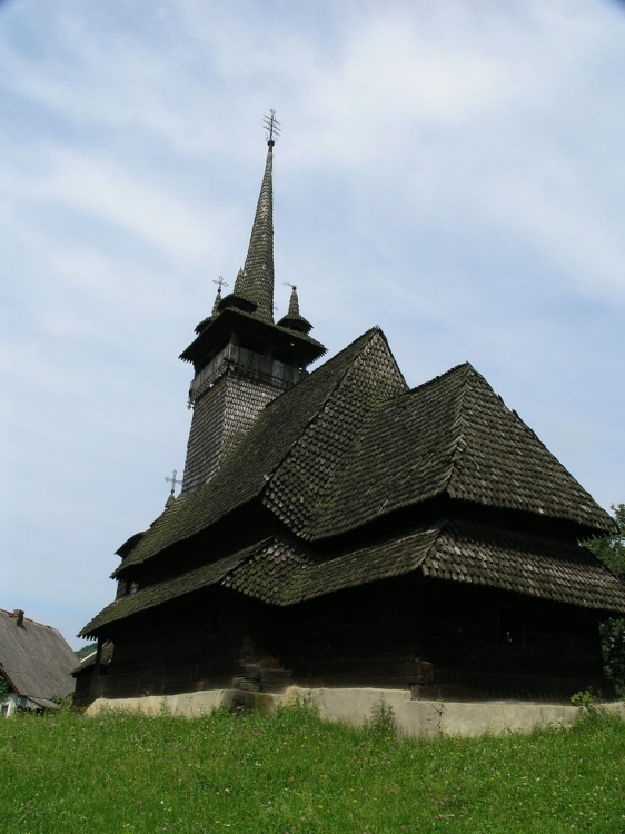 Церковь Параскевы Пятницы, Александровка (Хустский район, Украина, Закарпатская область). фасады