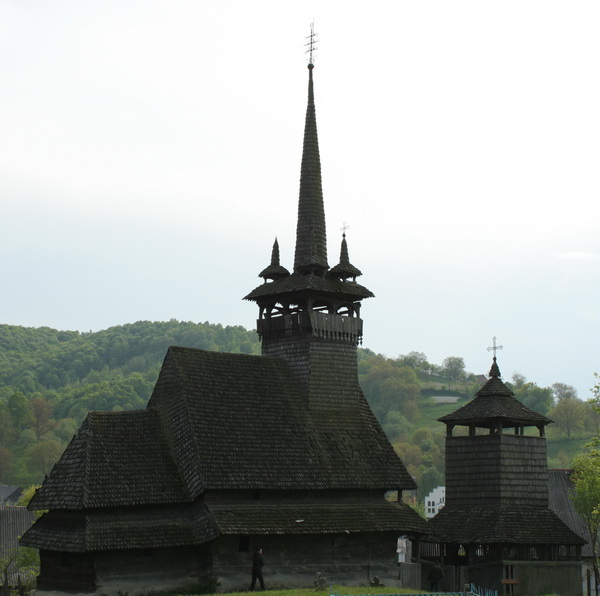 Церковь Параскевы Пятницы, Александровка (Хустский район, Украина, Закарпатская область). общий вид в ландшафте