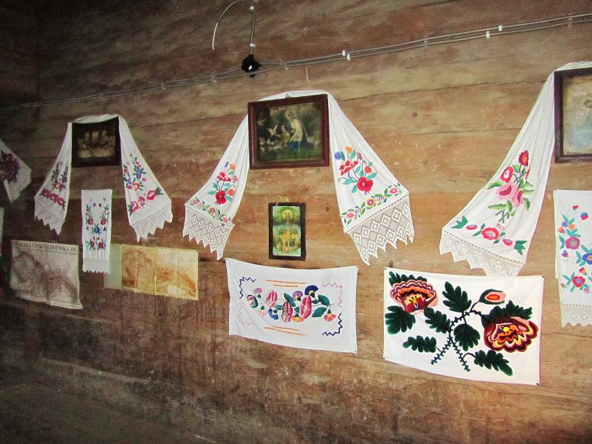 Церковь Сошествия Святого Духа, Колочава (Хустский район, Украина, Закарпатская область). интерьер и убранство