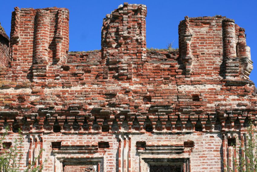 Церковь Троицы Живоначальной, Медяны (Юрьянский район, Кировская область). архитектурные детали