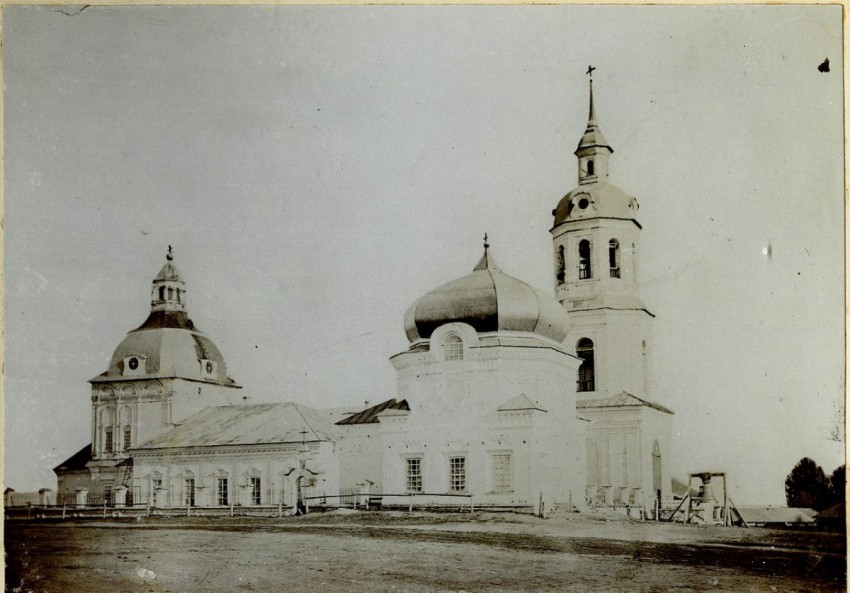 Медяны. Церковь Троицы Живоначальной. архивная фотография, Фото с сайта http://rodnaya-vyatka.ru/places/71833