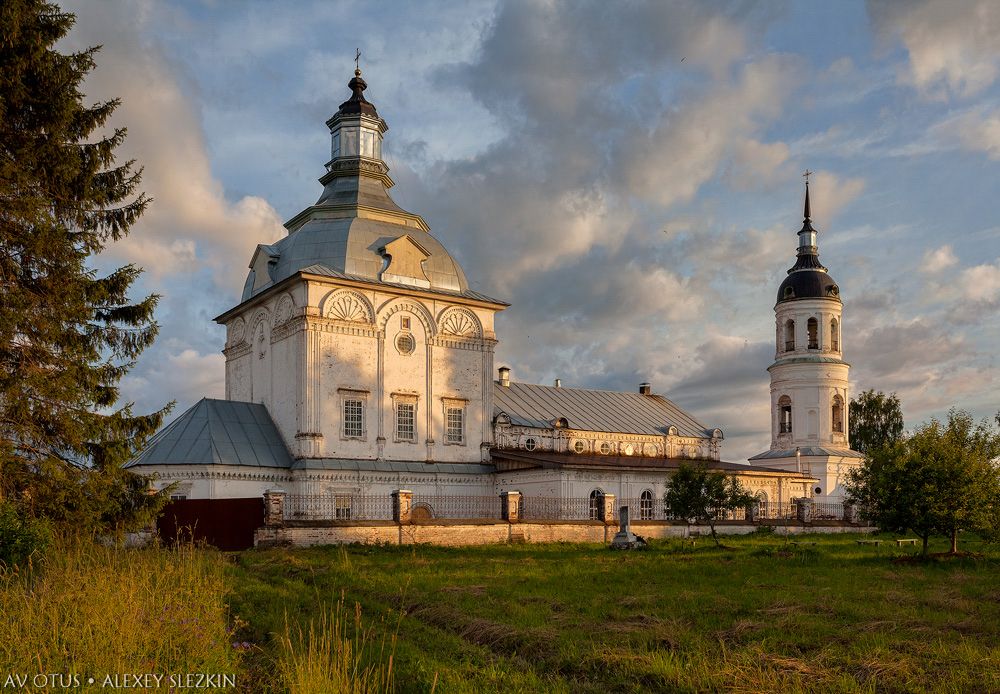 Церковь Троицы Живоначальной, Чудиново (Орловский район, Кировская область). фасады