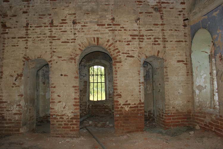 Церковь Петра и Февронии Муромских, Сухолом (Юхновский район, Калужская область). интерьер и убранство