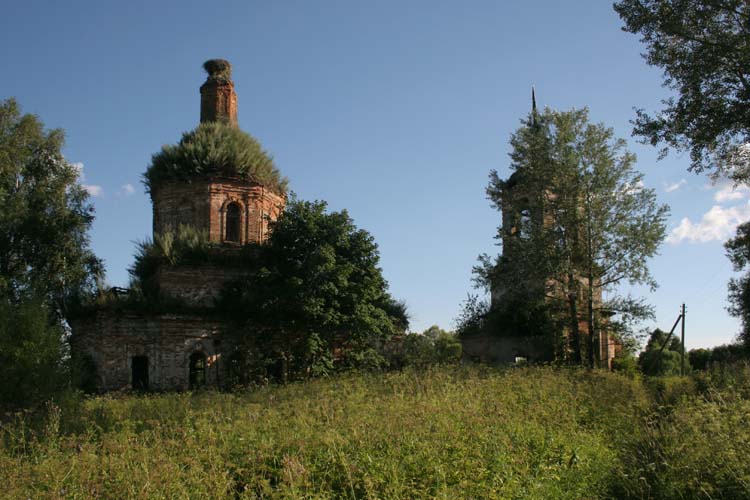 Церковь Петра и Февронии Муромских, Сухолом (Юхновский район, Калужская область). фасады