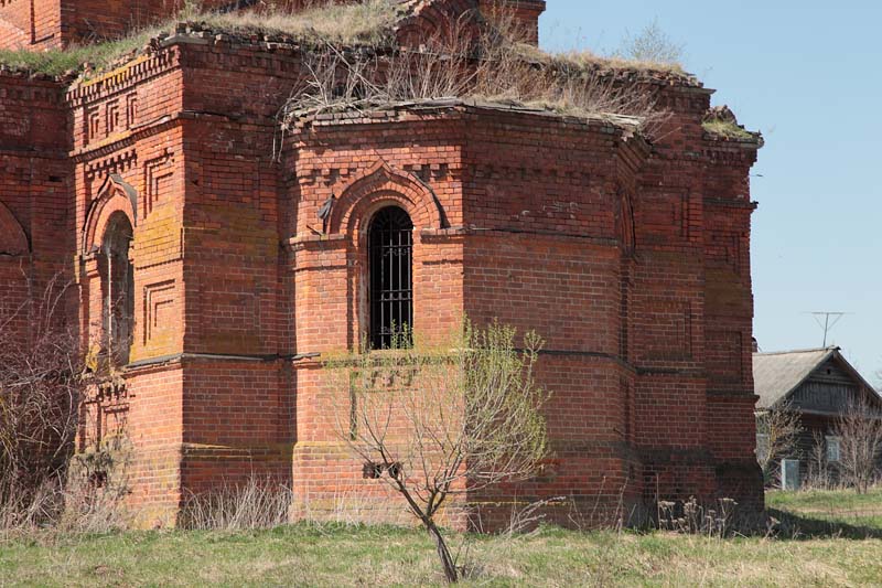 Церковь Николая Чудотворца, Чемоданово (Юхновский район, Калужская область). архитектурные детали