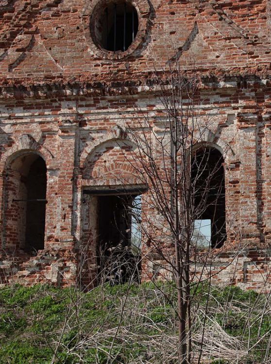Церковь Сергия Радонежского, Бекасово (Юхновский район, Калужская область). архитектурные детали
