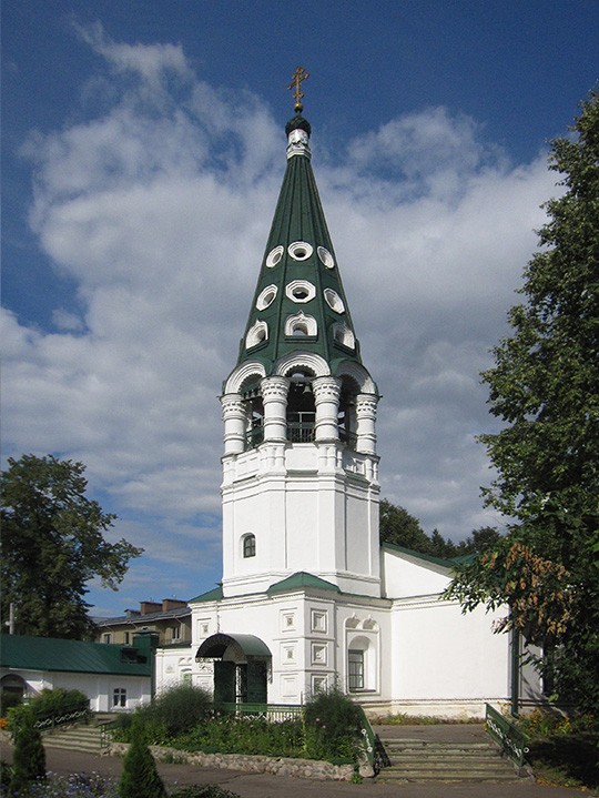 Церковь Николая Чудотворца (Николы Пенского), Ярославль (Ярославль, город, Ярославская область). фасады, Колокольня церкви Николая Чудотворца (Николы Пенского).