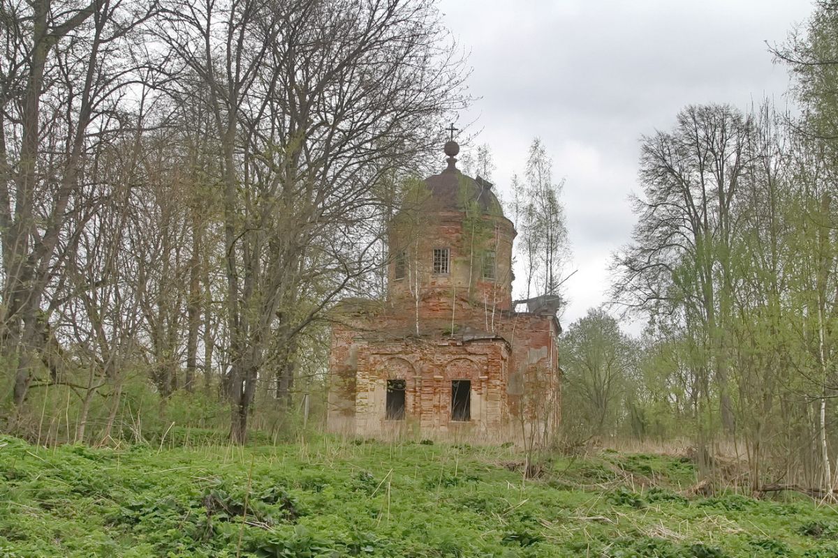 Церковь Троицы Живоначальной, Сергиево (Юхновский район, Калужская область). фасады
