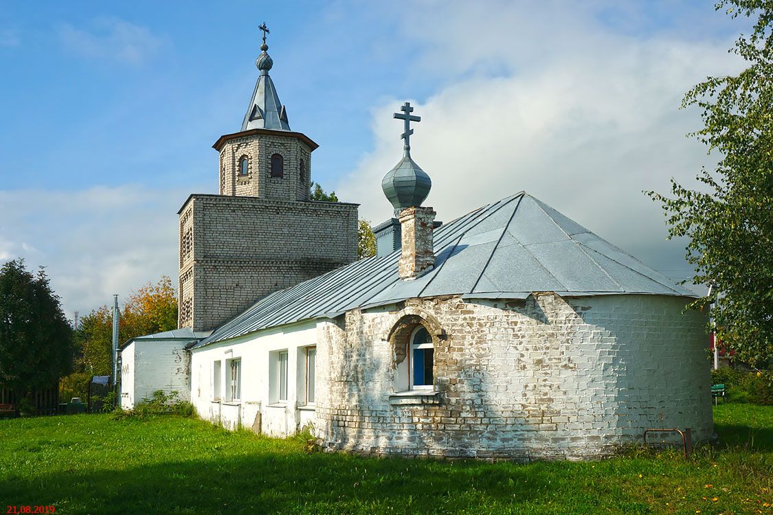 Пучеж. Церковь Серафима Саровского. фасады