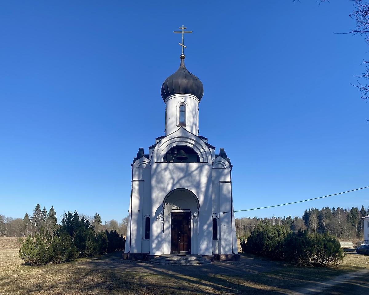 Вид с запада, фасады. Мариинский Вохоновский женский монастырь. Церковь Успения Пресвятой Богородицы, Вохоново (Гатчинский район, Ленинградская область)