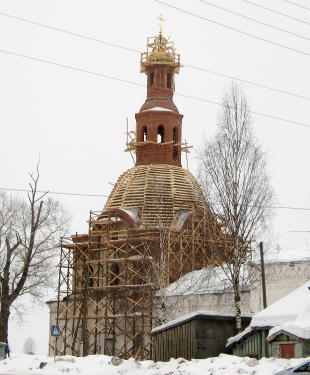 Церковь Троицы Живоначальной, Бахта (Вятка (Киров), город, Кировская область). документальные фотографии, Восстановление Троицкой церкви в с.Бахта, март 2010 г.