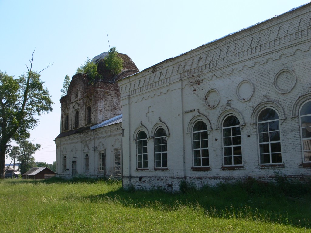 Церковь Троицы Живоначальной, Бахта (Вятка (Киров), город, Кировская область). архитектурные детали, 2006