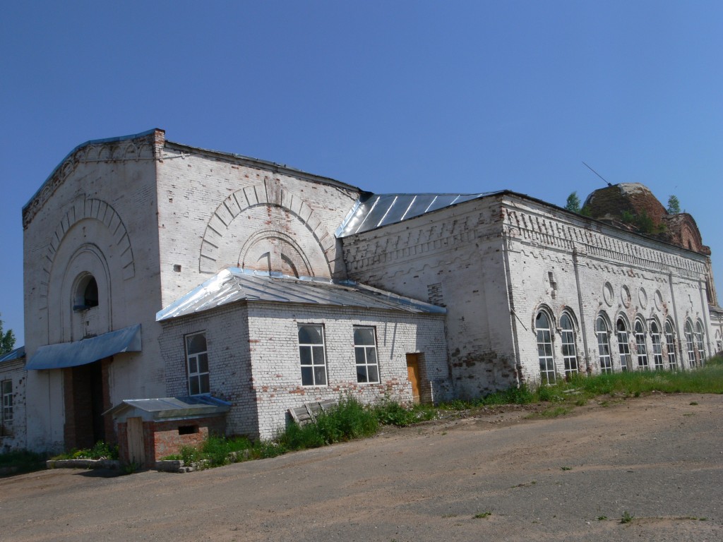 Церковь Троицы Живоначальной, Бахта (Вятка (Киров), город, Кировская область). фасады, 2006