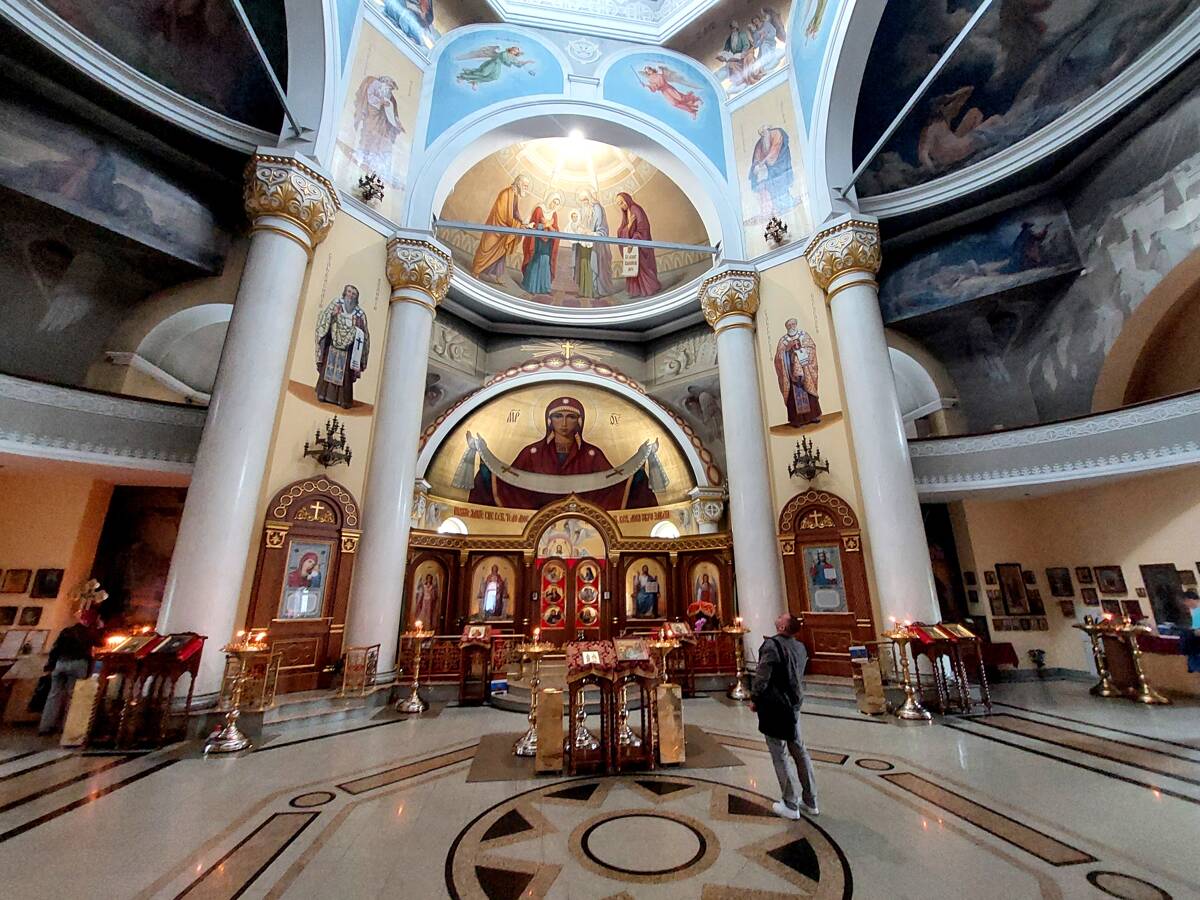 Церковь Сретения Господня, Калининский район (Санкт-Петербург, г. Санкт-Петербург). интерьер и убранство
